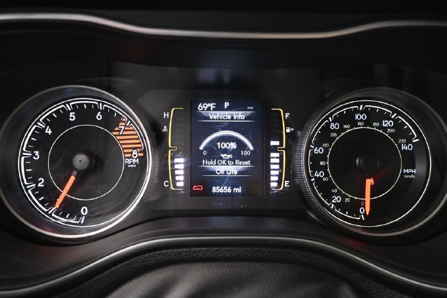Used 2019 Jeep Cherokee Sport w/ Cold Weather Group AWD/4WD image 23
