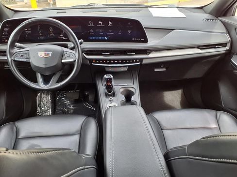 Certified 2024 Cadillac XT4 Premium Luxury AWD/4WD image 15