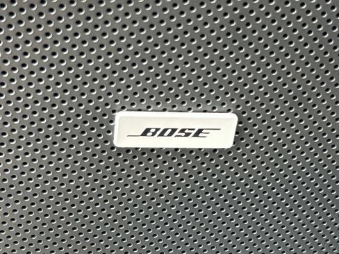 Used 2022 Chevrolet Camaro LT w/ Technology Package RWD image 23