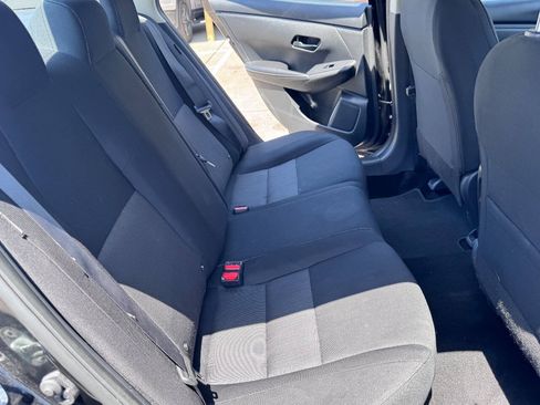 Used 2025 Nissan Sentra SV FWD image 11