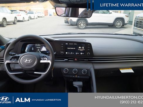 New 2026 Hyundai Elantra SE FWD image 20