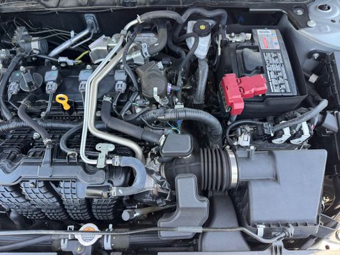Used 2022 Nissan Altima 2.5 SV FWD image 22