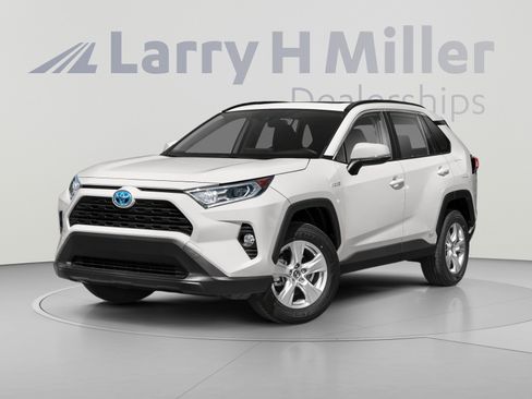 Used 2021 Toyota RAV4 XLE w/ Convenience Package AWD/4WD image 1