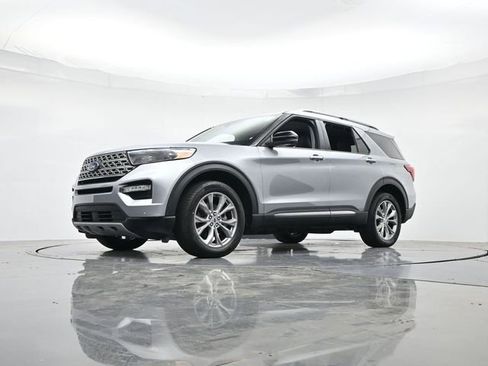 Certified 2023 Ford Explorer Limited w/ Equipment Group 301A AWD/4WD image 40