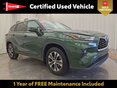 Certified 2023 Toyota Highlander XLE image 1