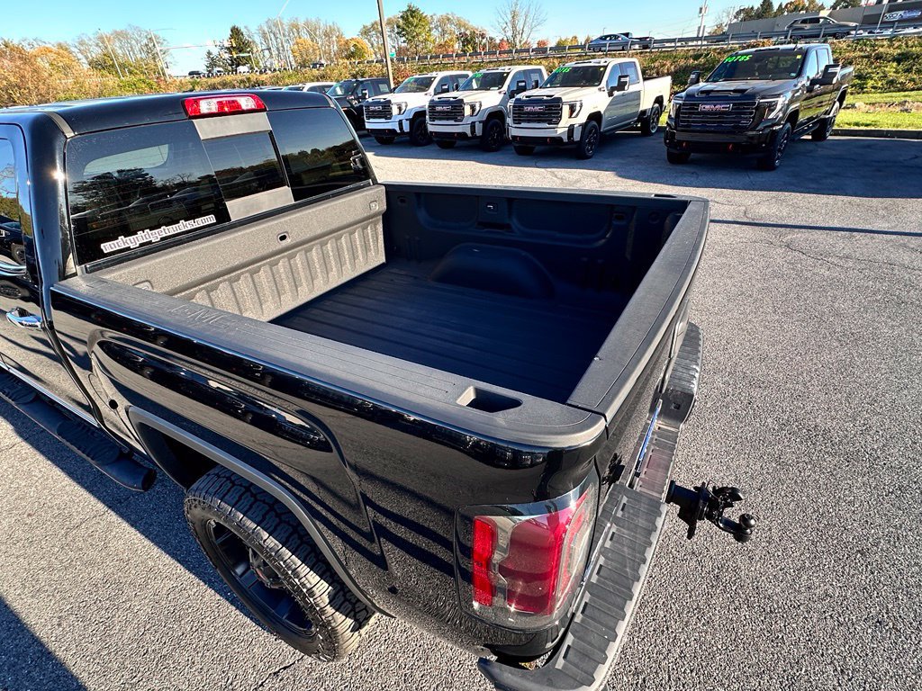 Used 2018 GMC Sierra 1500 SLT w/ SLT Preferred Package AWD/4WD image 41