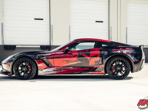 Used 2015 Chevrolet Corvette Z06 w/ 3LZ Preferred Equipment Group RWD image 9