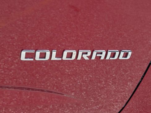 Used 2017 Chevrolet Colorado Z71 AWD/4WD image 9