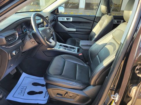 Used 2022 Ford Explorer Limited AWD/4WD image 9