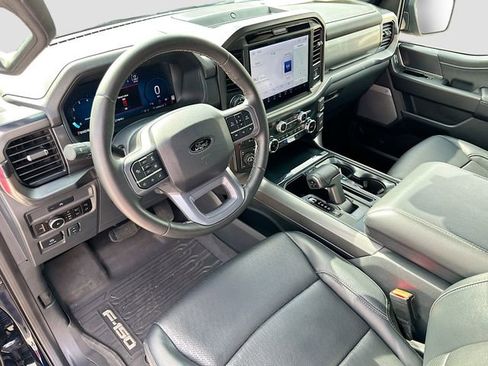 Used 2025 Ford F150 Lariat w/ Equipment Group 501A Mid AWD/4WD image 9