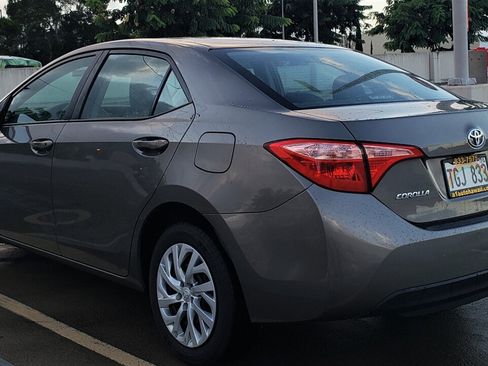 Used 2018 Toyota Corolla LE FWD image 6
