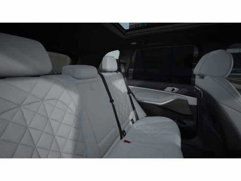 Used 2025 BMW X5 xDrive50e w/ Executive Package image 12