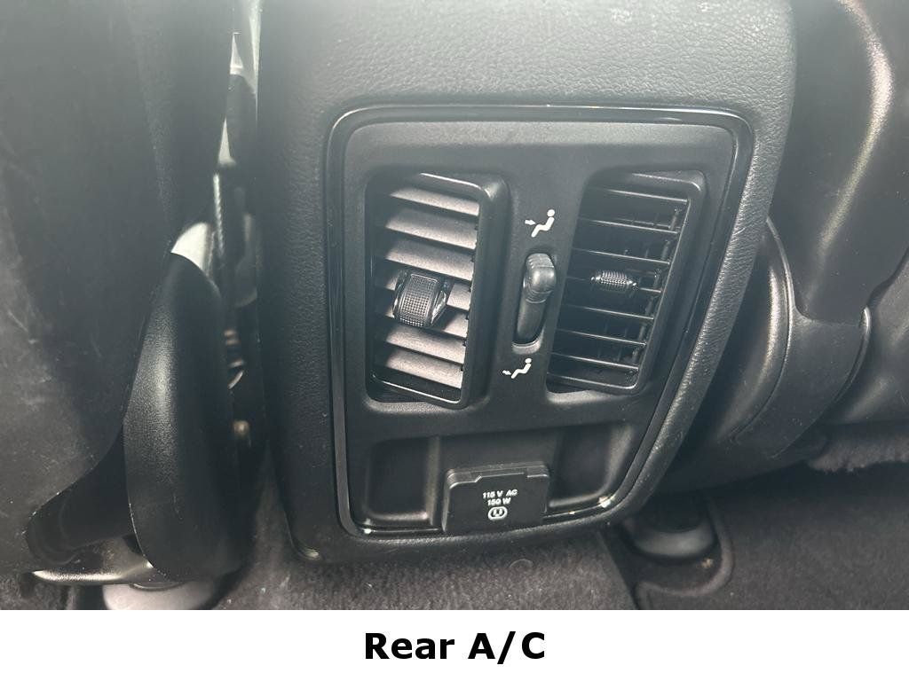 Used 2019 Jeep Grand Cherokee Altitude AWD/4WD image 18