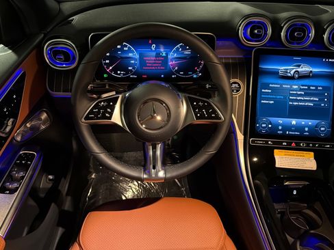 New 2026 Mercedes-Benz GLC 300 4MATIC image 13