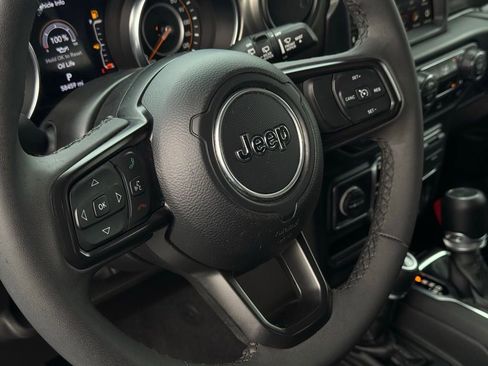 Used 2023 Jeep Wrangler Unlimited Sport w/ Sun And Sound Package AWD/4WD image 16