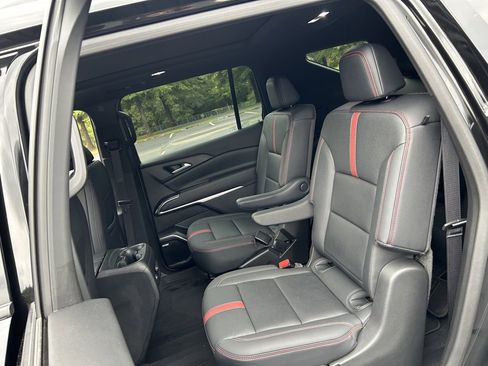 Used 2024 Chevrolet Traverse RS w/ LPO, Floor Liner Package image 41