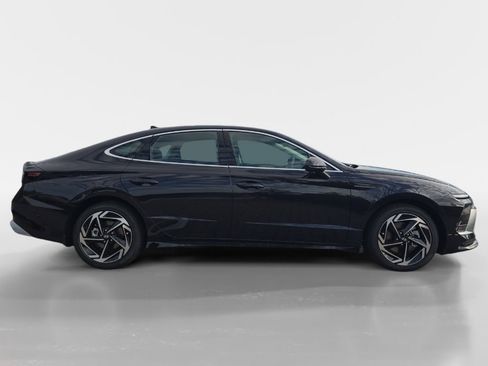 New 2026 Hyundai Sonata SEL image 2