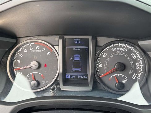 Used 2021 Toyota Tacoma SR w/ SX Package image 14