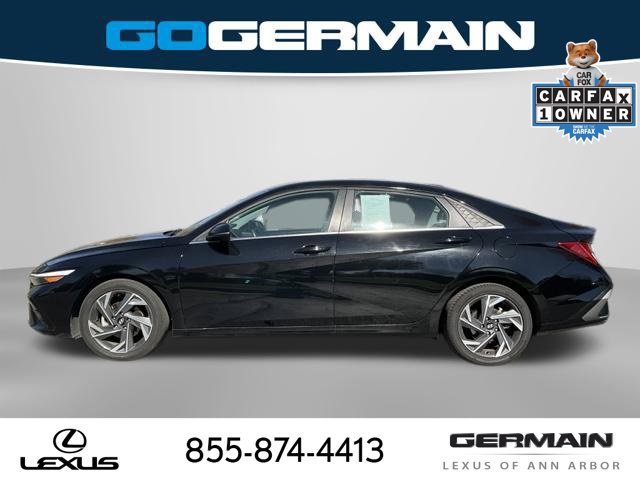Used 2025 Hyundai Elantra Limited FWD image 3