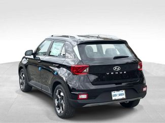 New 2026 Hyundai Venue SEL FWD video 3