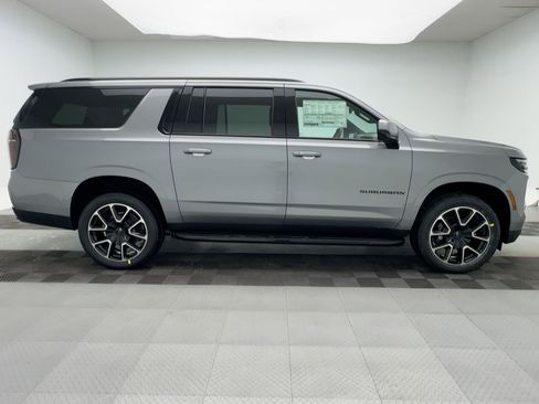 New 2026 Chevrolet Suburban RST w/ Sun And Tow Package image 8