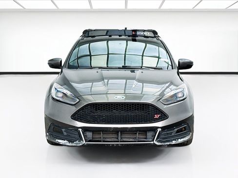 Used 2016 Ford Focus ST FWD image 2