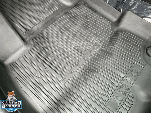 Used 2022 Ford Escape Titanium w/ Titanium Premium Package FWD image 23