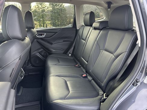 Used 2020 Subaru Forester Limited image 11