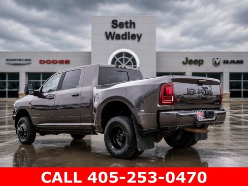 Used 2025 RAM 3500 Laramie AWD/4WD image 69