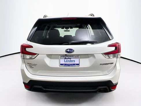Used 2023 Subaru Forester Premium AWD/4WD image 6