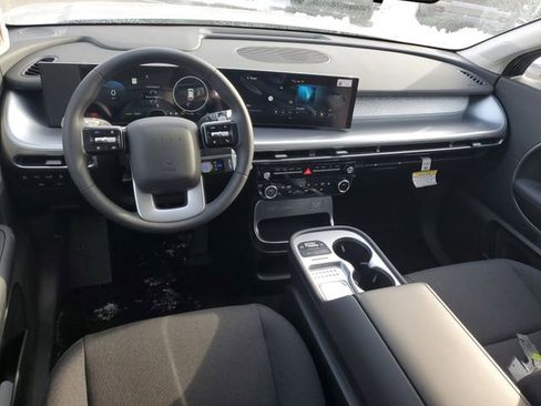 New 2026 Hyundai Ioniq 9 SE AWD/4WD image 9