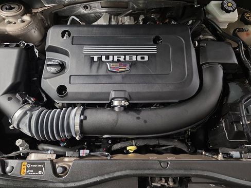 Used 2022 Cadillac XT4 Premium Luxury w/ Technology Package image 31