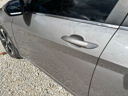 Used 2023 Hyundai Elantra Limited image 23