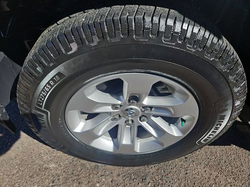 Used 2021 RAM 1500 Laramie AWD/4WD image 27