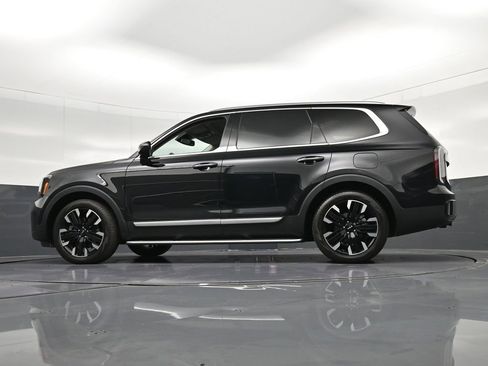 Used 2024 Kia Telluride SX w/ Towing Package FWD image 35