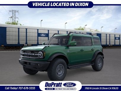 New 2025 Ford Bronco Outer Banks w/ Sasquatch Package