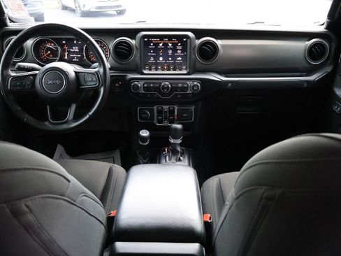 Used 2022 Jeep Gladiator Sport AWD/4WD image 16