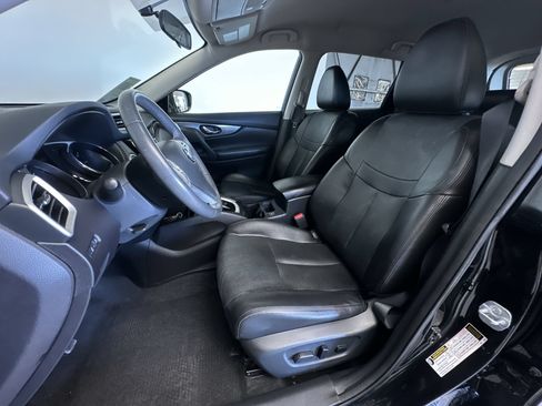 Used 2016 Nissan Rogue SL AWD/4WD image 12
