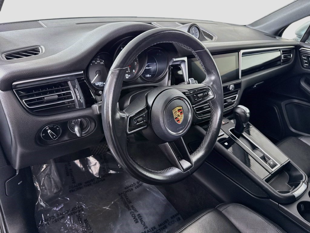 Used 2023 Porsche Macan AWD/4WD image 22