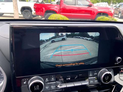 Certified 2026 Toyota Highlander XLE AWD/4WD image 29