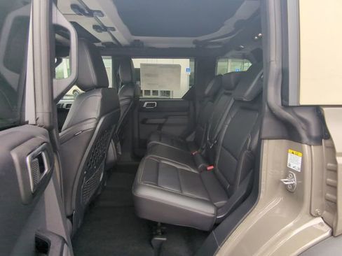 New 2026 Ford Bronco Badlands AWD/4WD image 15