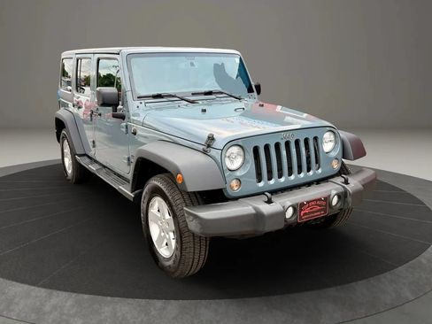 Used 2015 Jeep Wrangler Unlimited Sport w/ Quick Order Package 24S AWD/4WD image 3