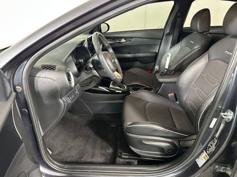 Used 2023 Kia Forte GT-Line image 11