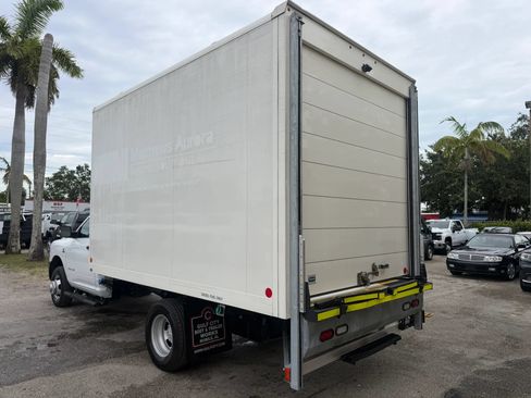 Used 2020 RAM 3500 Tradesman RWD image 3