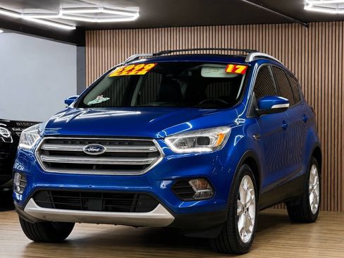 Used 2017 Ford Escape Titanium w/ Equipment Group 301A AWD/4WD image 22
