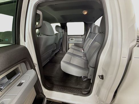 Used 2011 Ford F150 XLT w/ XLT Chrome Pkg image 17