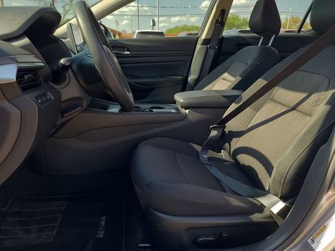 Used 2025 Nissan Altima 2.5 SV image 20