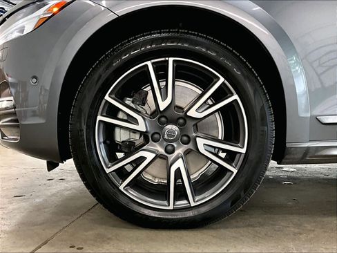 Used 2017 Volvo V90 T6 Cross Country AWD/4WD image 12