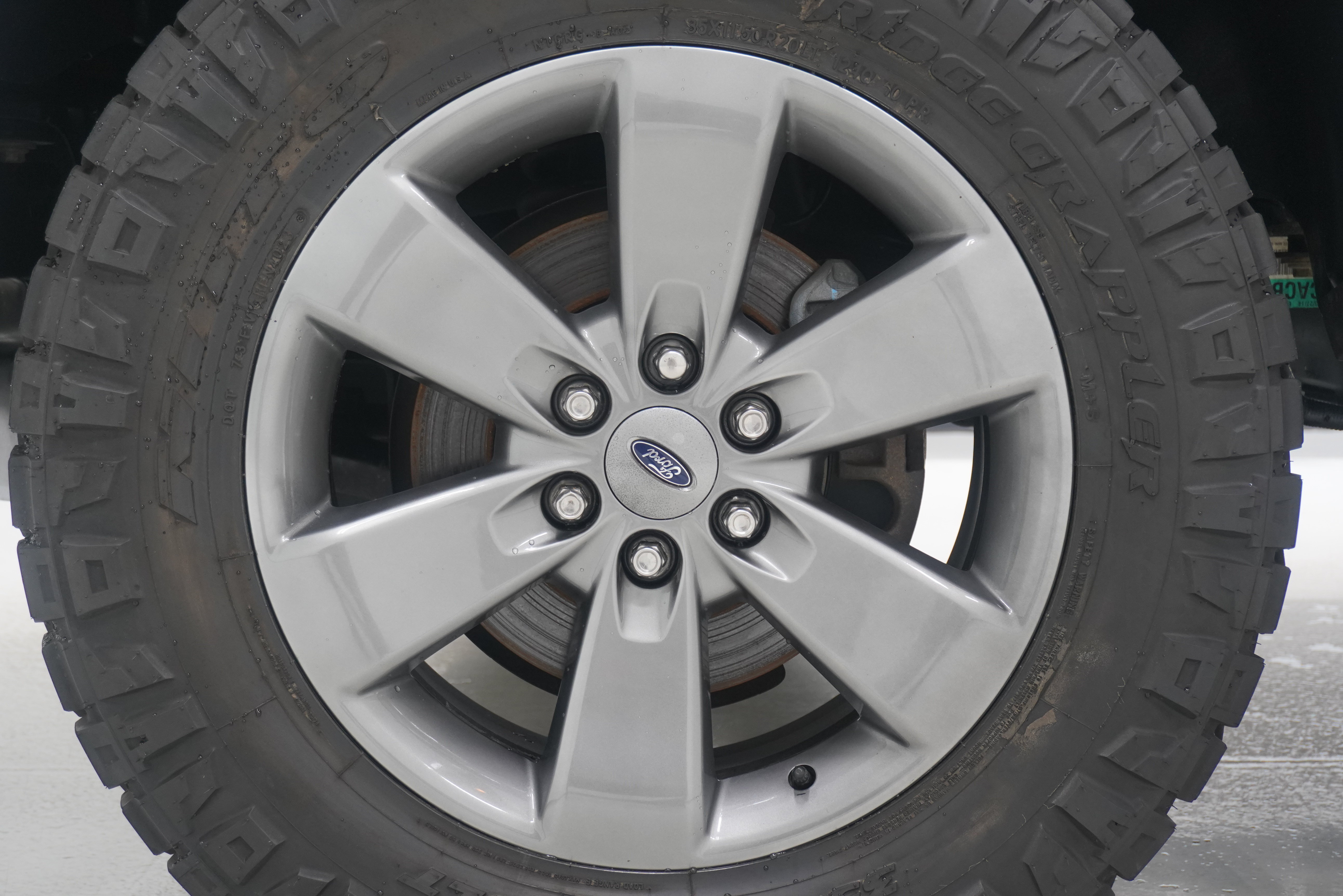 Used 2014 Ford F150 FX4 w/ Equipment Group 402A Luxury AWD/4WD image 30