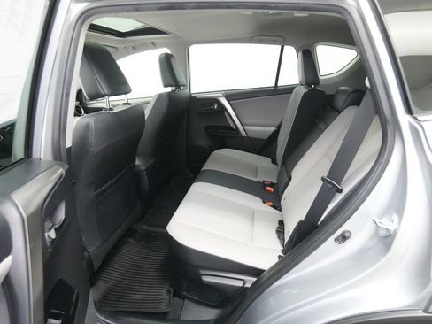 Used 2018 Toyota RAV4 Limited AWD/4WD image 21